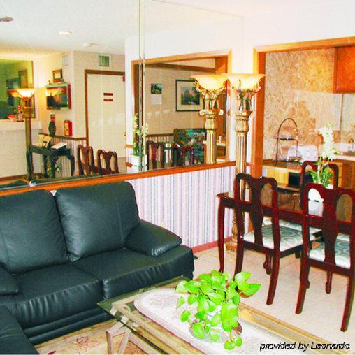 Scottish Inn And Suites Tomball Eksteriør billede
