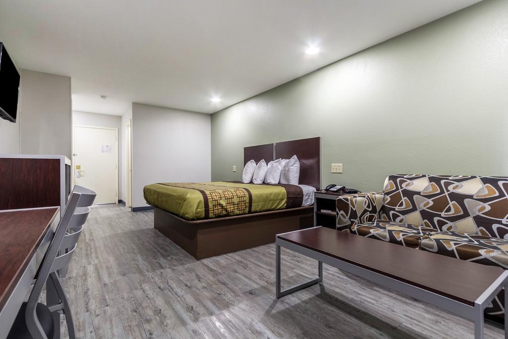 Scottish Inn And Suites Tomball Eksteriør billede
