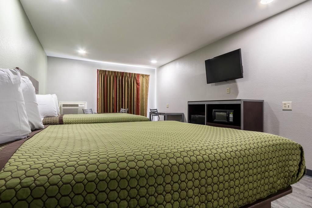 Scottish Inn And Suites Tomball Eksteriør billede