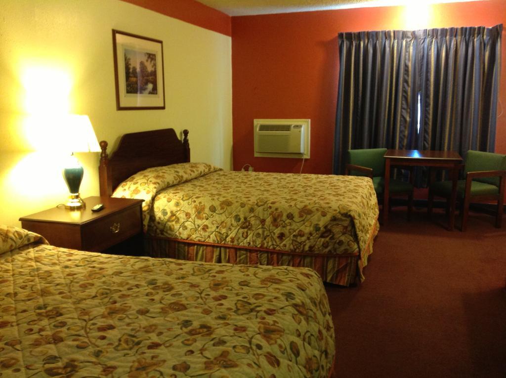 Scottish Inn And Suites Tomball Værelse billede